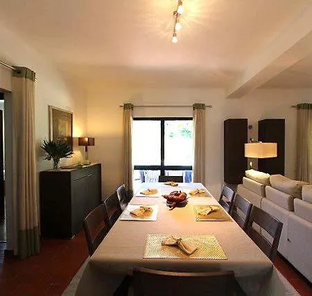 Sleeps 8 With Pool Air Con And Wifi Villa Vale do Lobo