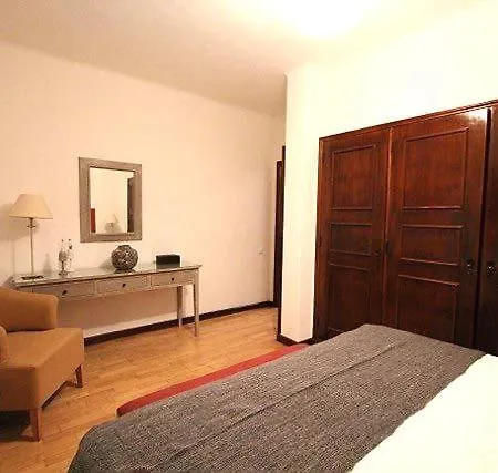 Villa Sleeps 8 With Pool Air Con And Wifi